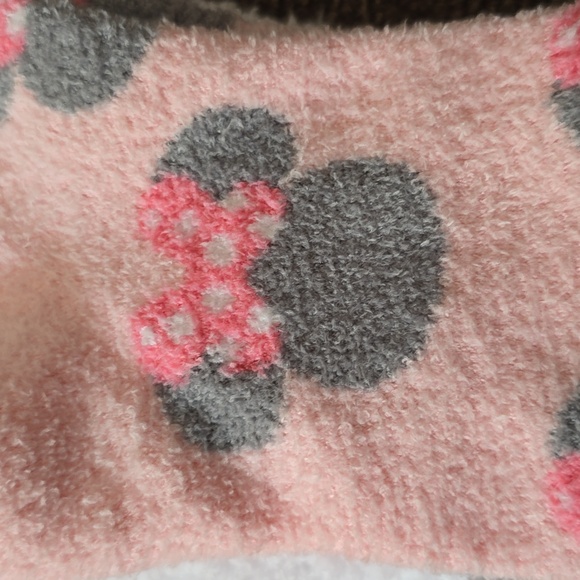 DISNEY WOMENS PINK & WHITE MINNIEMOUSE 2 PAIRS OF SOFT SOCKS FITS SHOE SIZE 4-10 - Picture 5 of 10